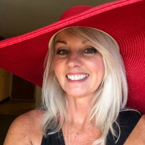 Meet your Posher, Becky